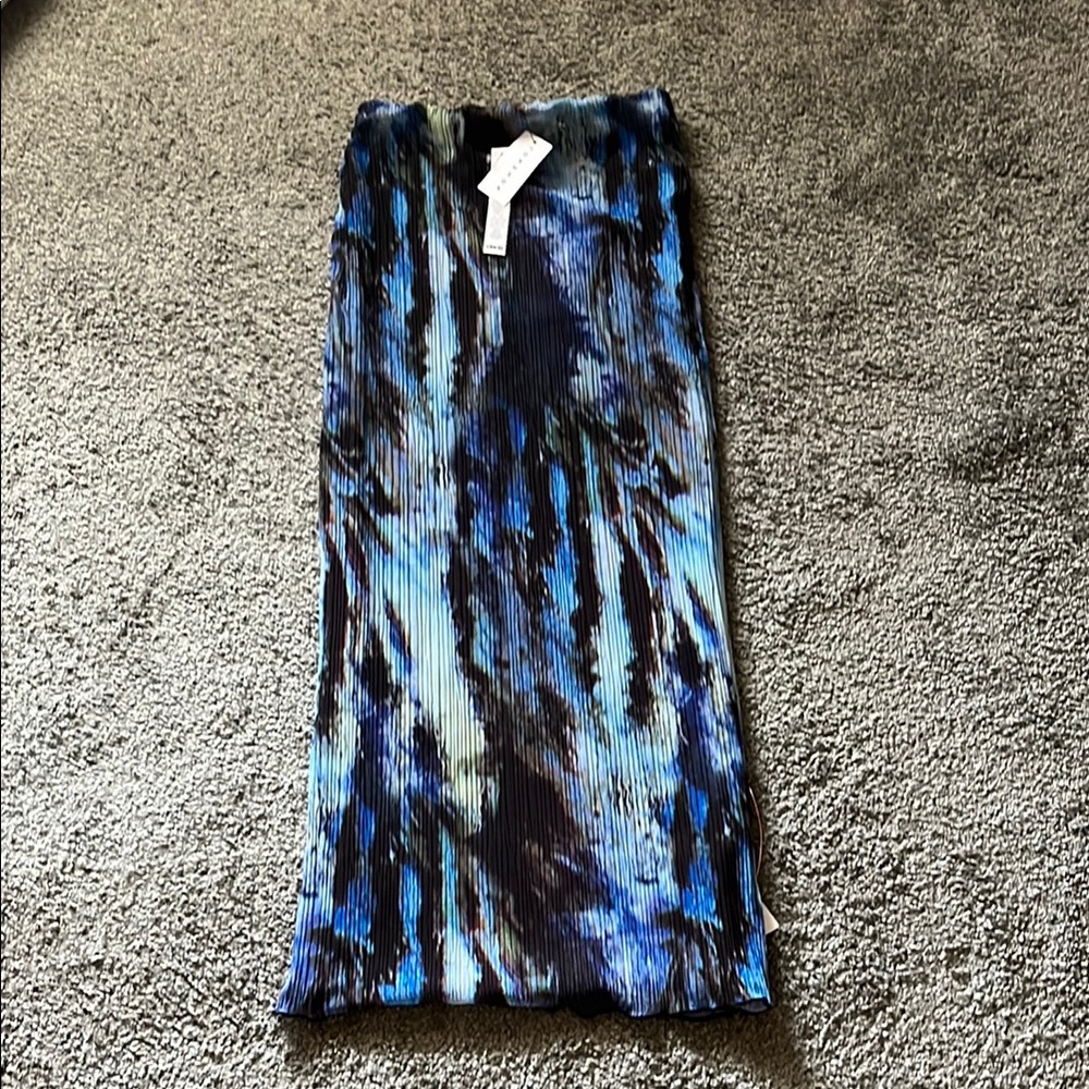 Abstract Print Plisse Maxi Skirt Black